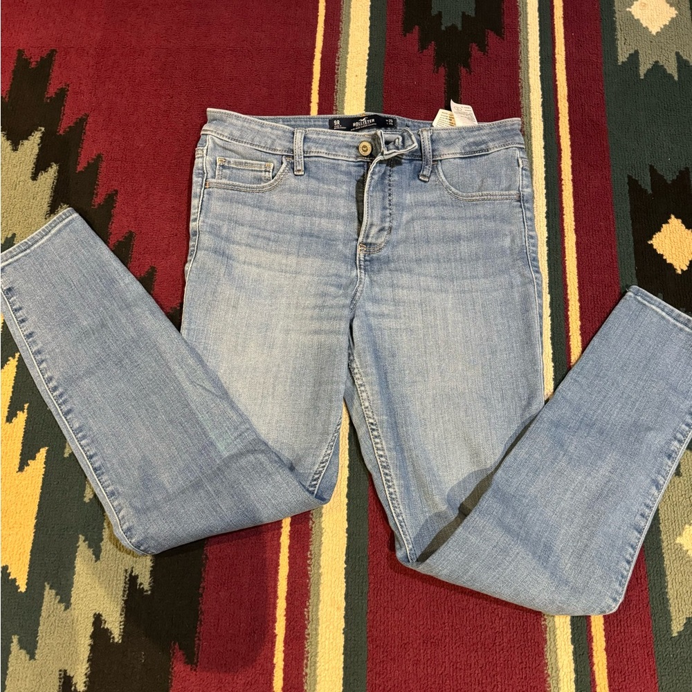 Hollister Mid Rise Skinny Jeans